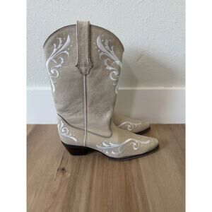 Women’s Durango 12” Lifestyle Cowgirl Boots Cream with White Embroidery Size 9